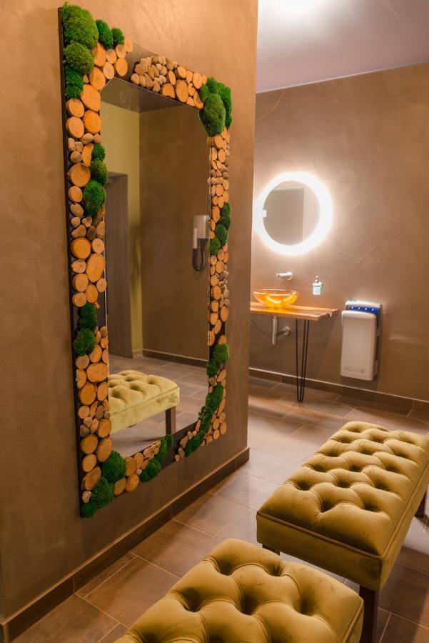 Hotel Dastan Levice Exterior photo