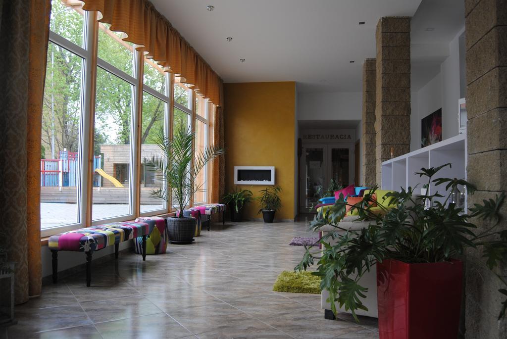 Hotel Dastan Levice Exterior photo