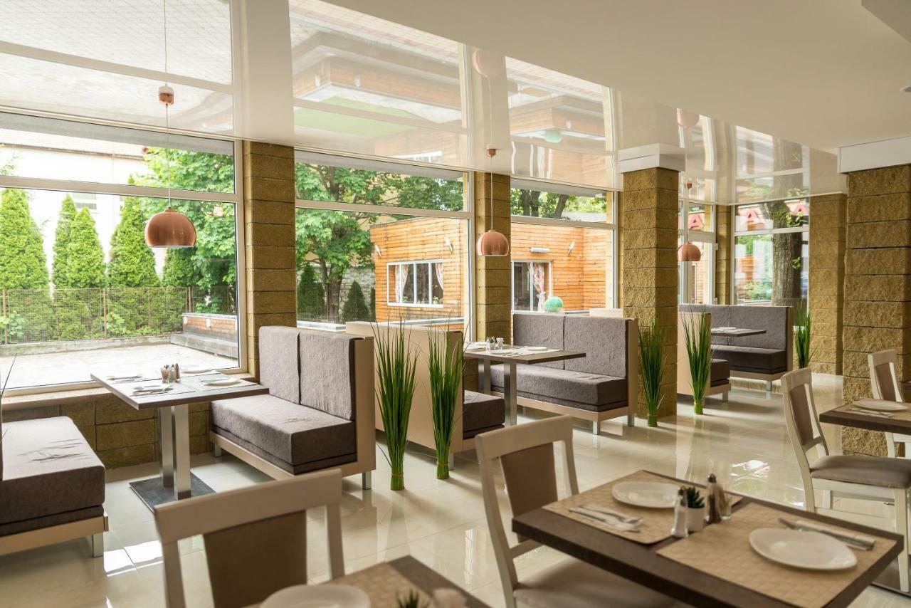 Hotel Dastan Levice Exterior photo